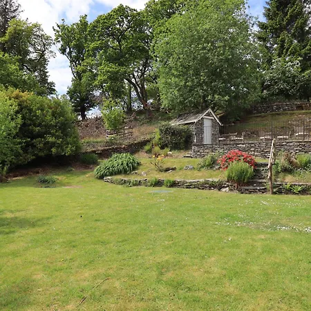 2 Hart Head Barn Holiday home *